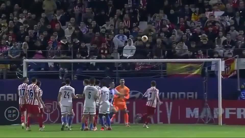 西亚卡姆30+14鲍尔替补33+8 步行者胜黄蜂止13连败