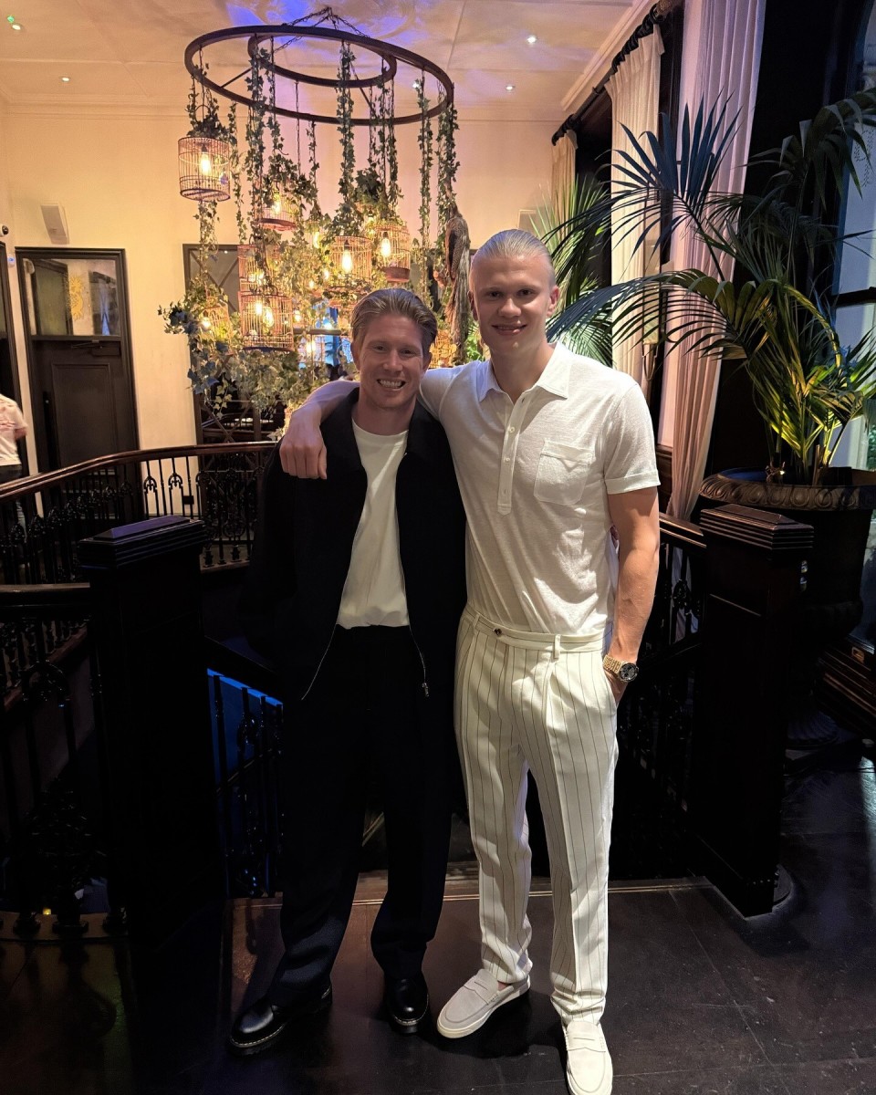 火箭后场防守铁闸退赛，乌帅临时变阵，前锋12+7首发休城已取得11连胜