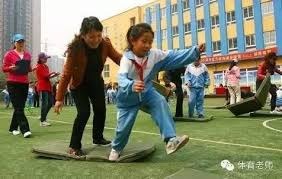 帕福斯体育总监：大卫·路易斯非常职业且伤病少，他很快同意加盟